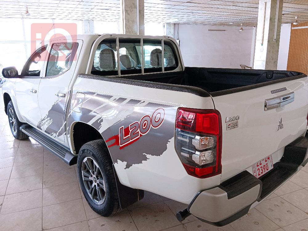 Mitsubishi L200